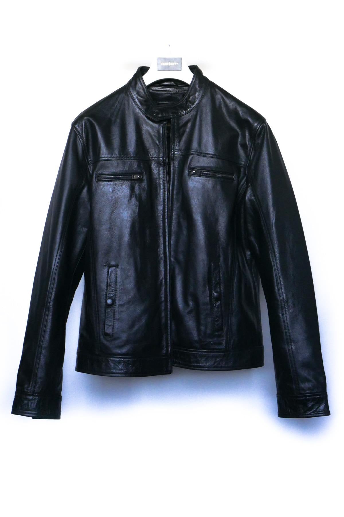 Men's black leather jacket - Image n°1