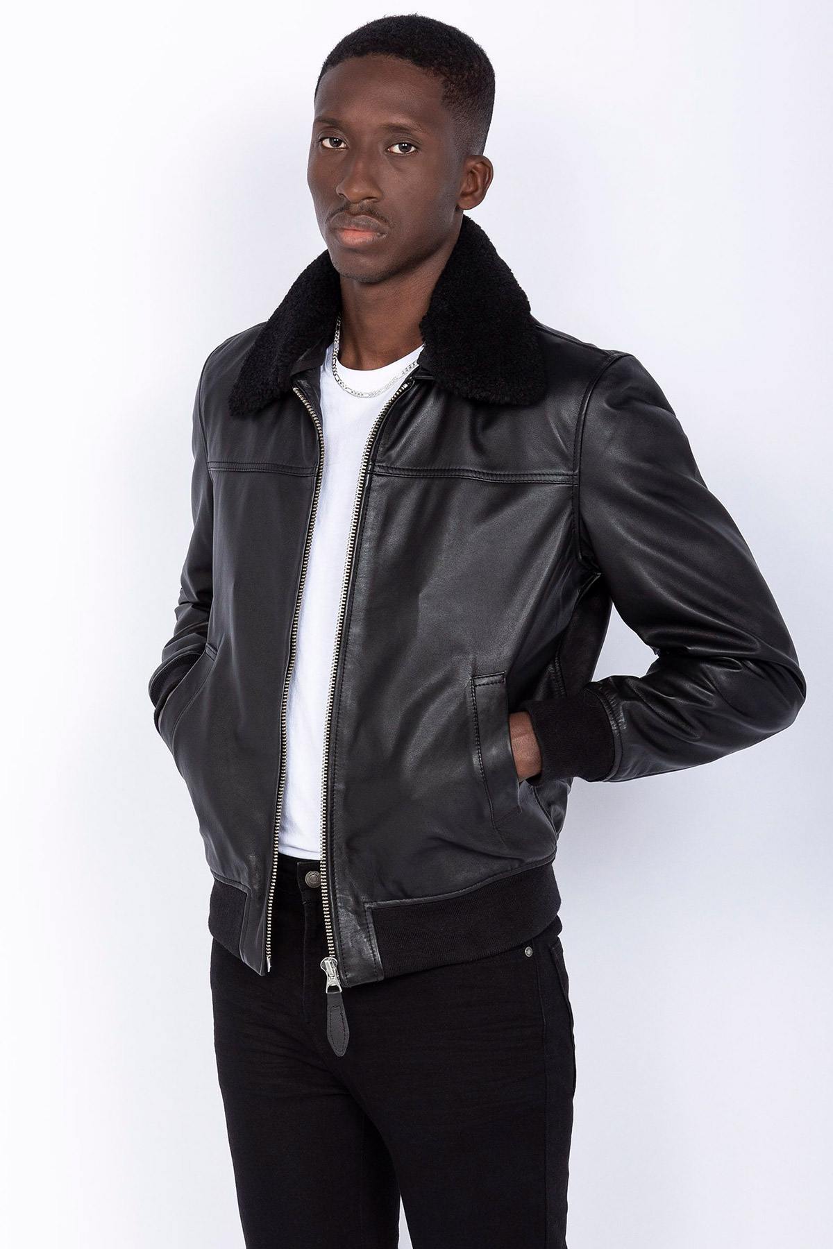 Black cowhide pilot jacket - Image n°1