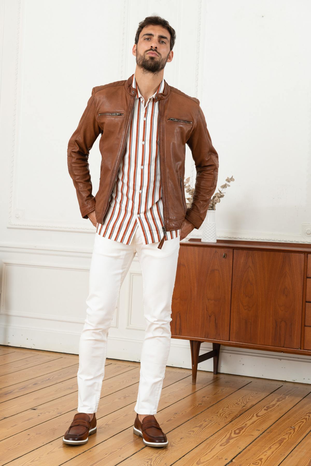 Men's light brown leather jacket - Image n°2