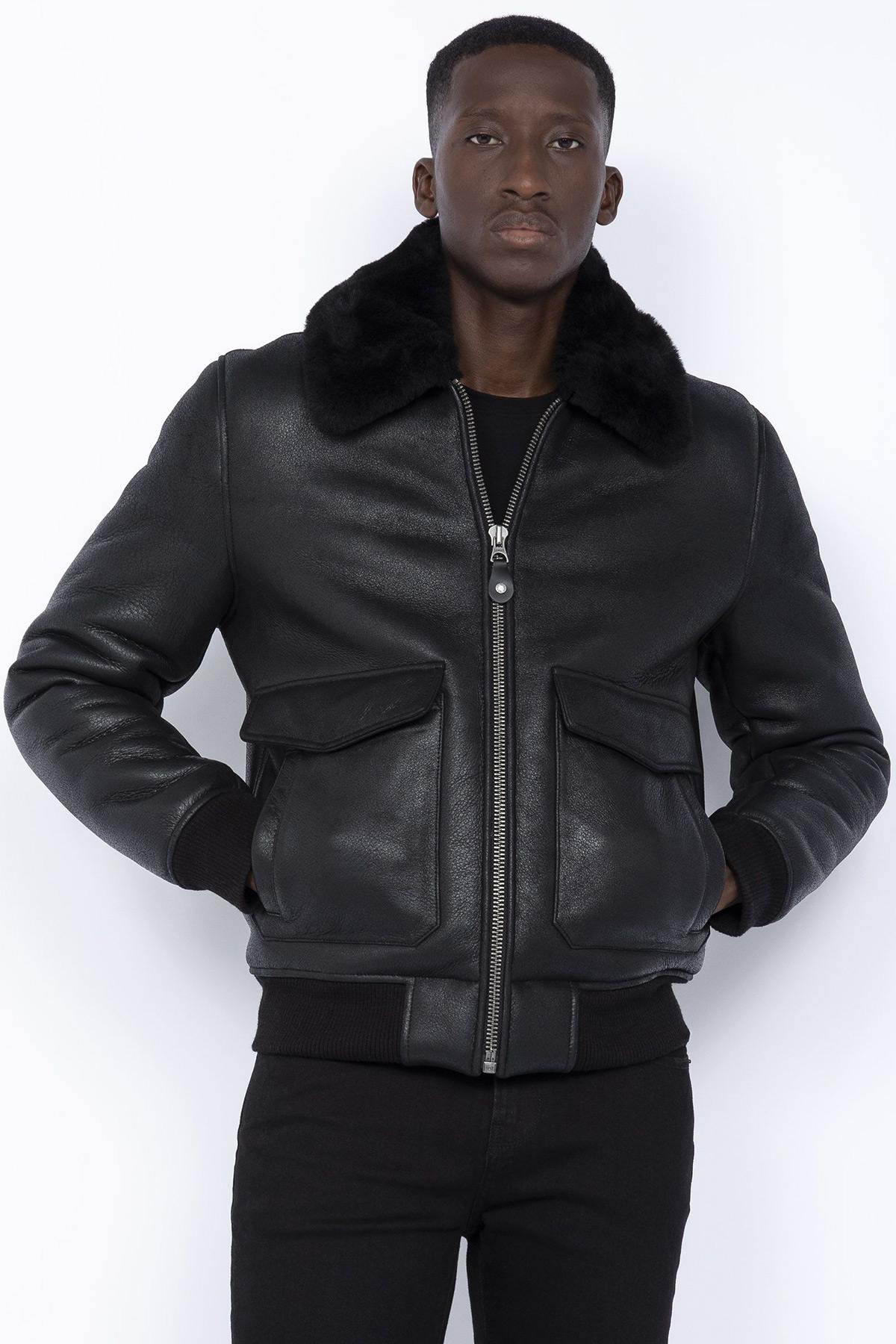 Black A-2 pilot jacket in double-faced sheepskin - Image n°2