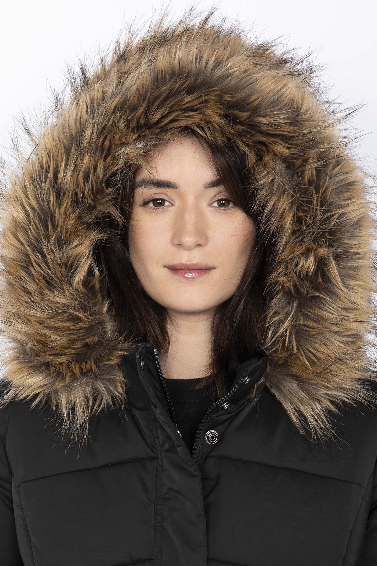 Women's black fitted parka - Image n°6