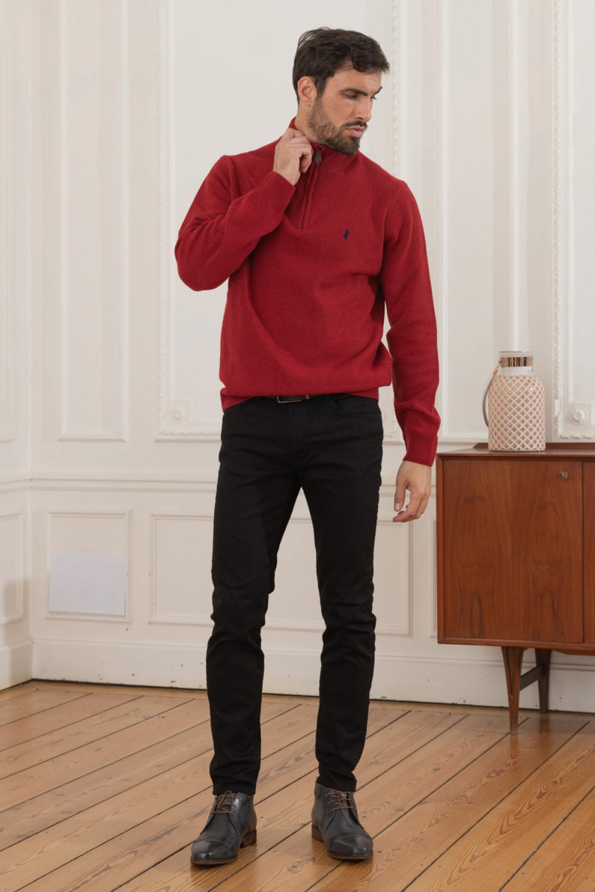 Burgundy red wool sweater with trucker collar - Image n°2