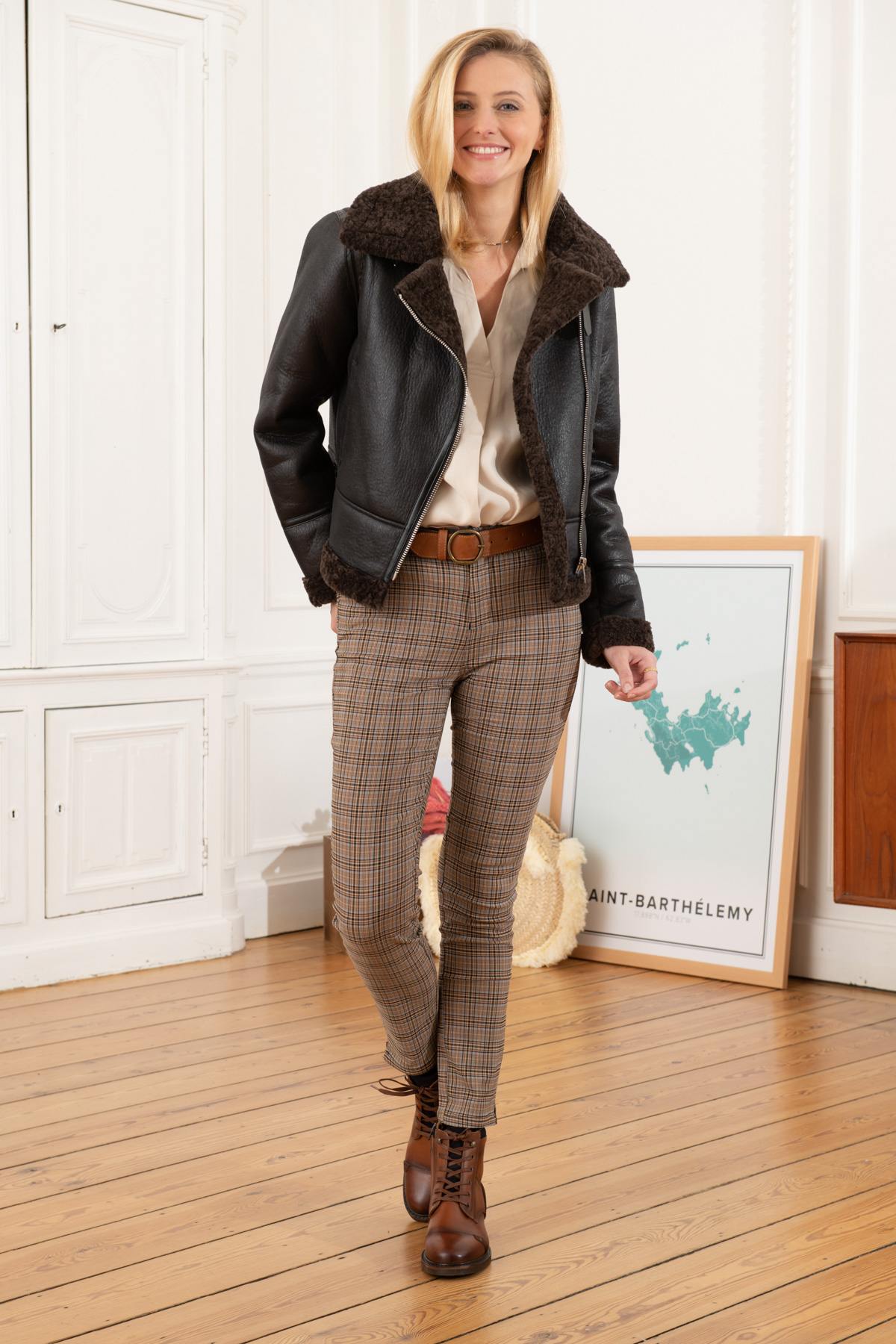 Short bomber jacket in faux shearling - Image n°2