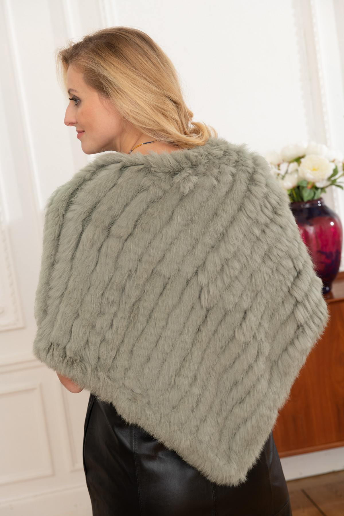 Almond green rabbit poncho - Image n°2