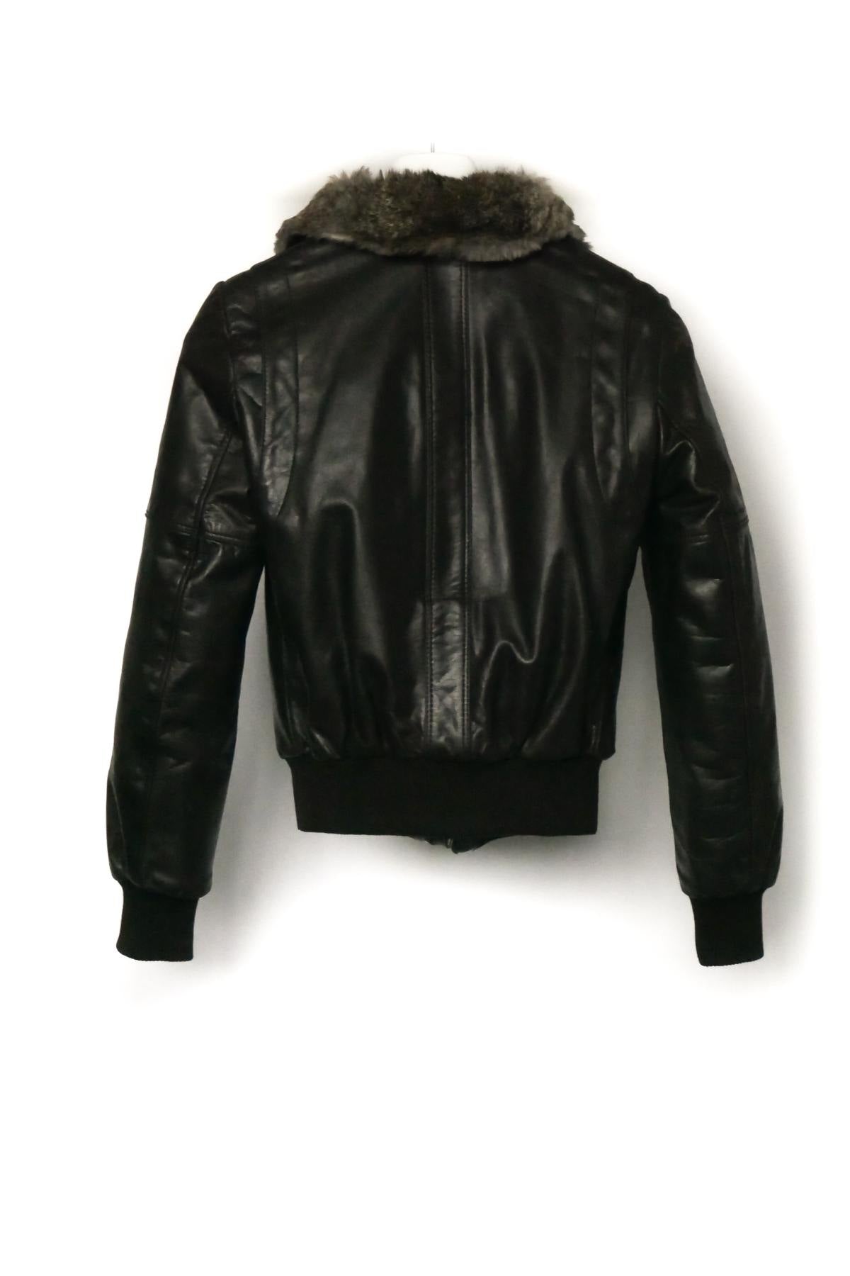 Women's leather jacket with fur-lined collar - Image n°4