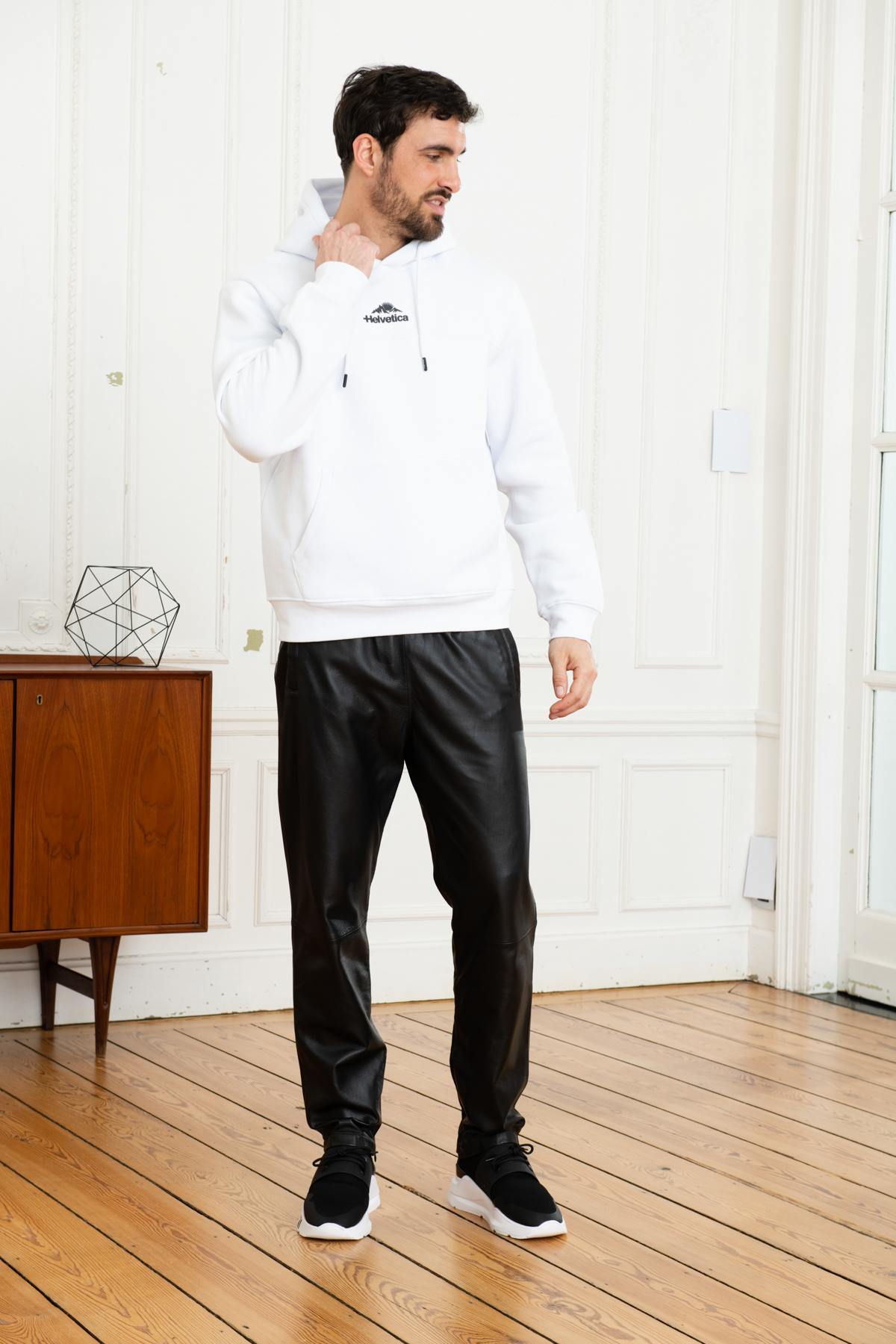 Men's black genuine leather joggers - Image n°3