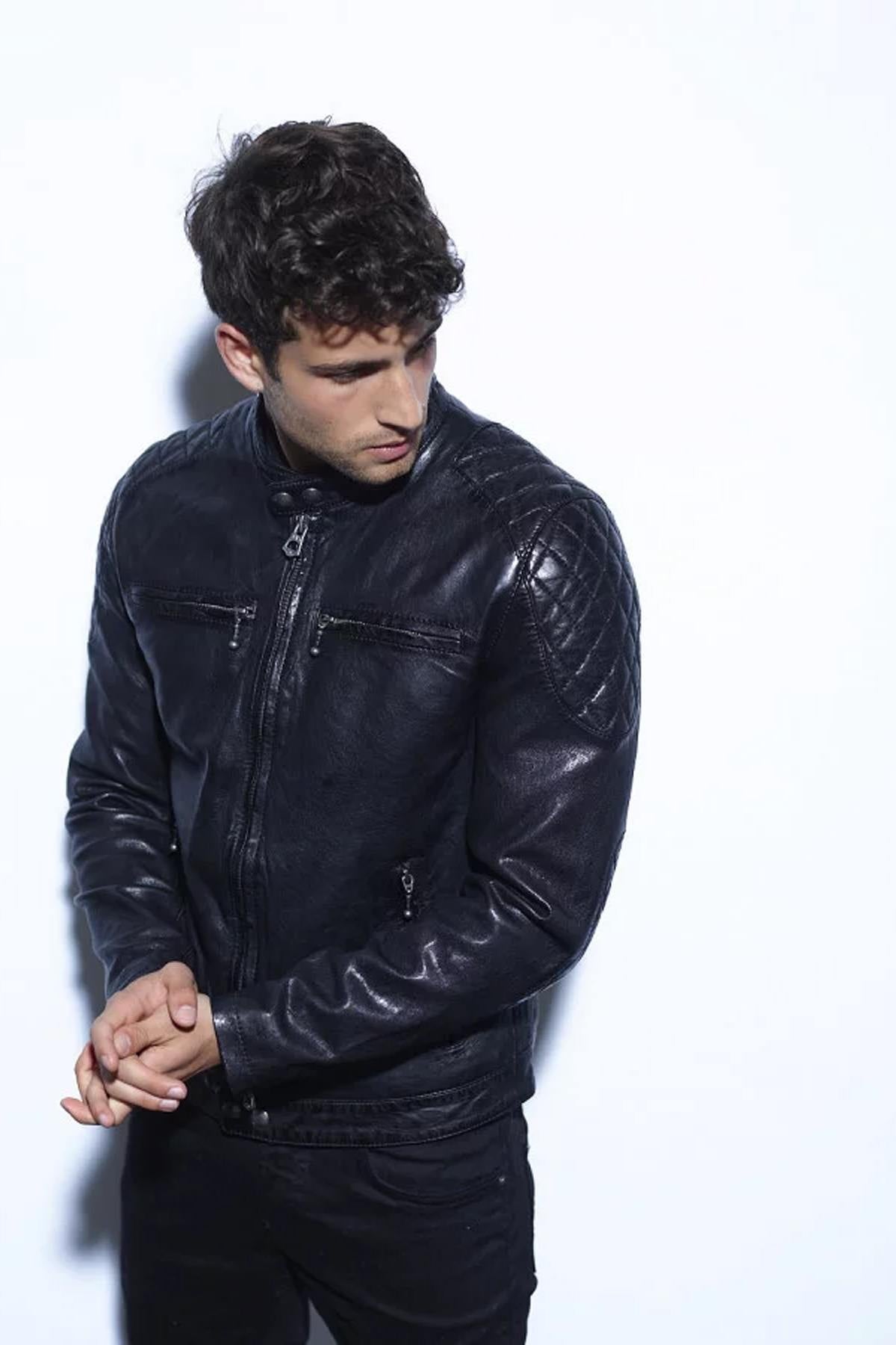 Black quilted leather jacket - Image n°2