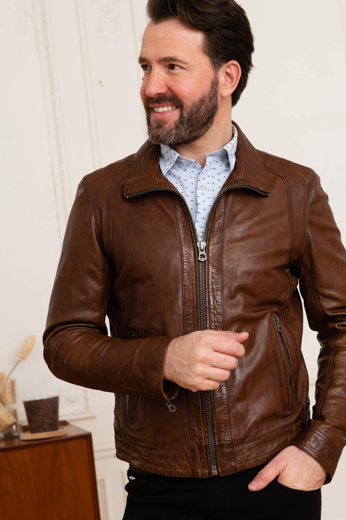 Brown leather jacket - Image n°8