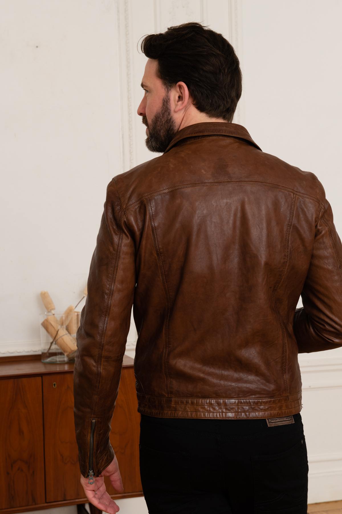 Brown leather jacket - Image n°5