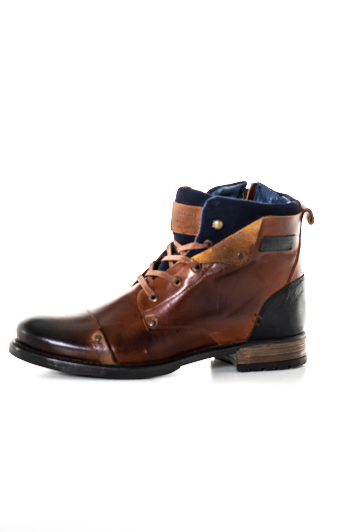 Elegant men's boots in aged brown leather - Image n°2