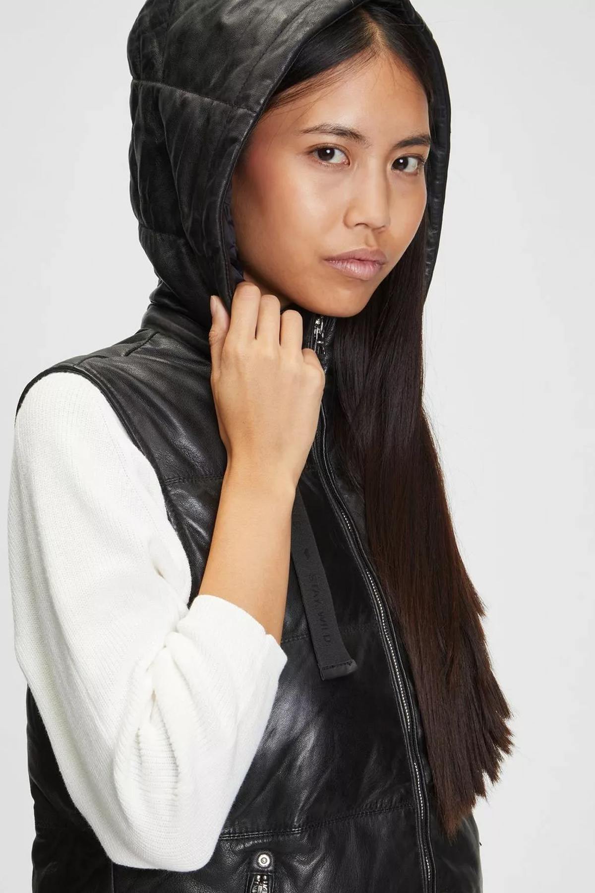 Long sleeveless down jacket in lambskin - Image n°5