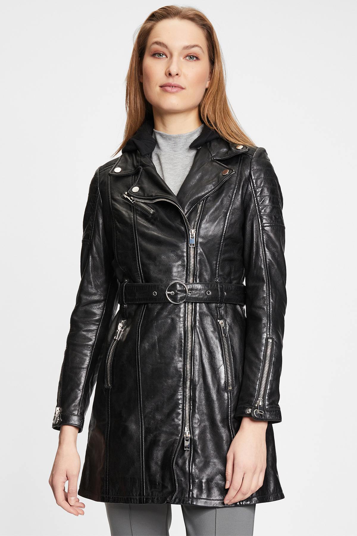 Belted black leather coat - Image n°1