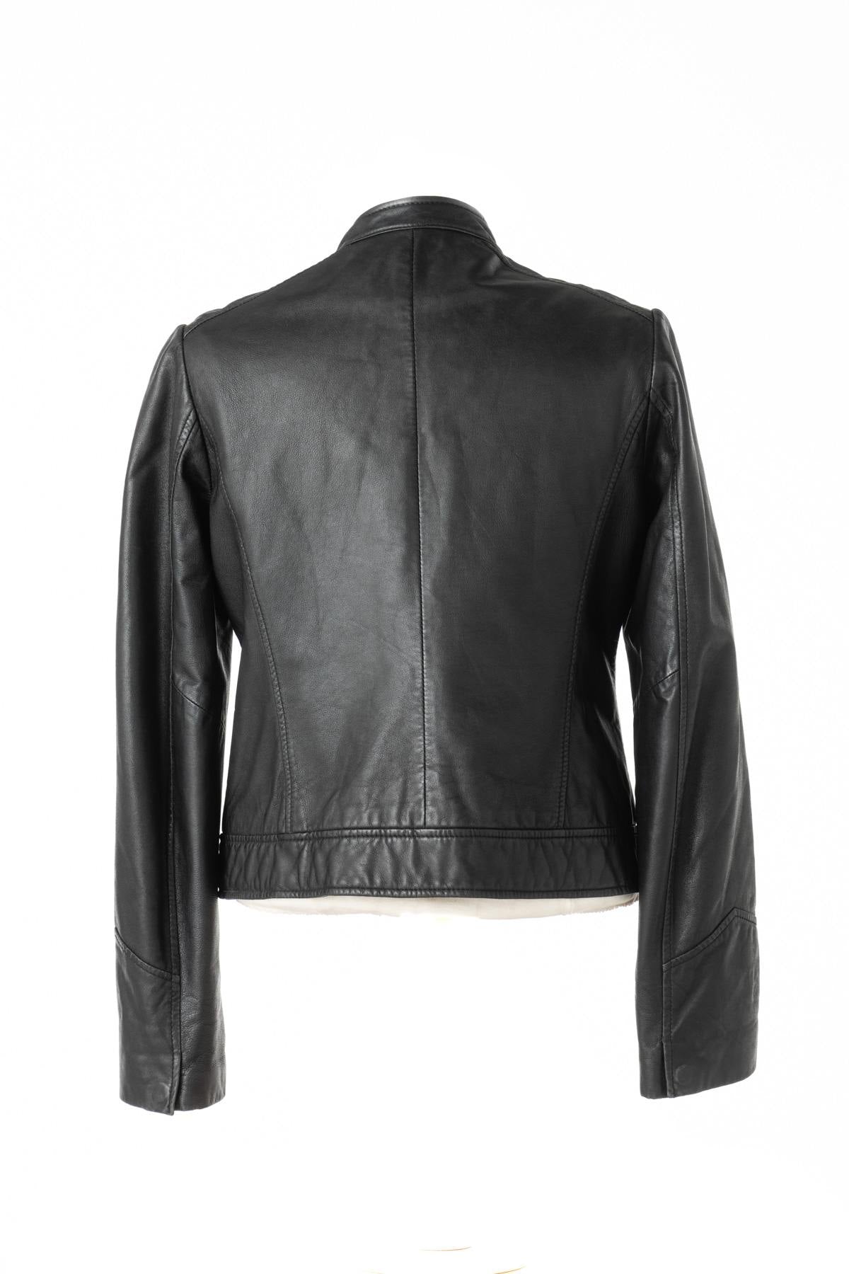 Black fitted jacket for women with rounded collar - Image n°2