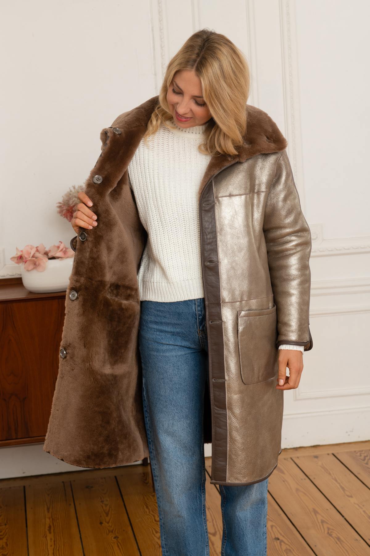 Reversible coat with fur edges - Image n°5