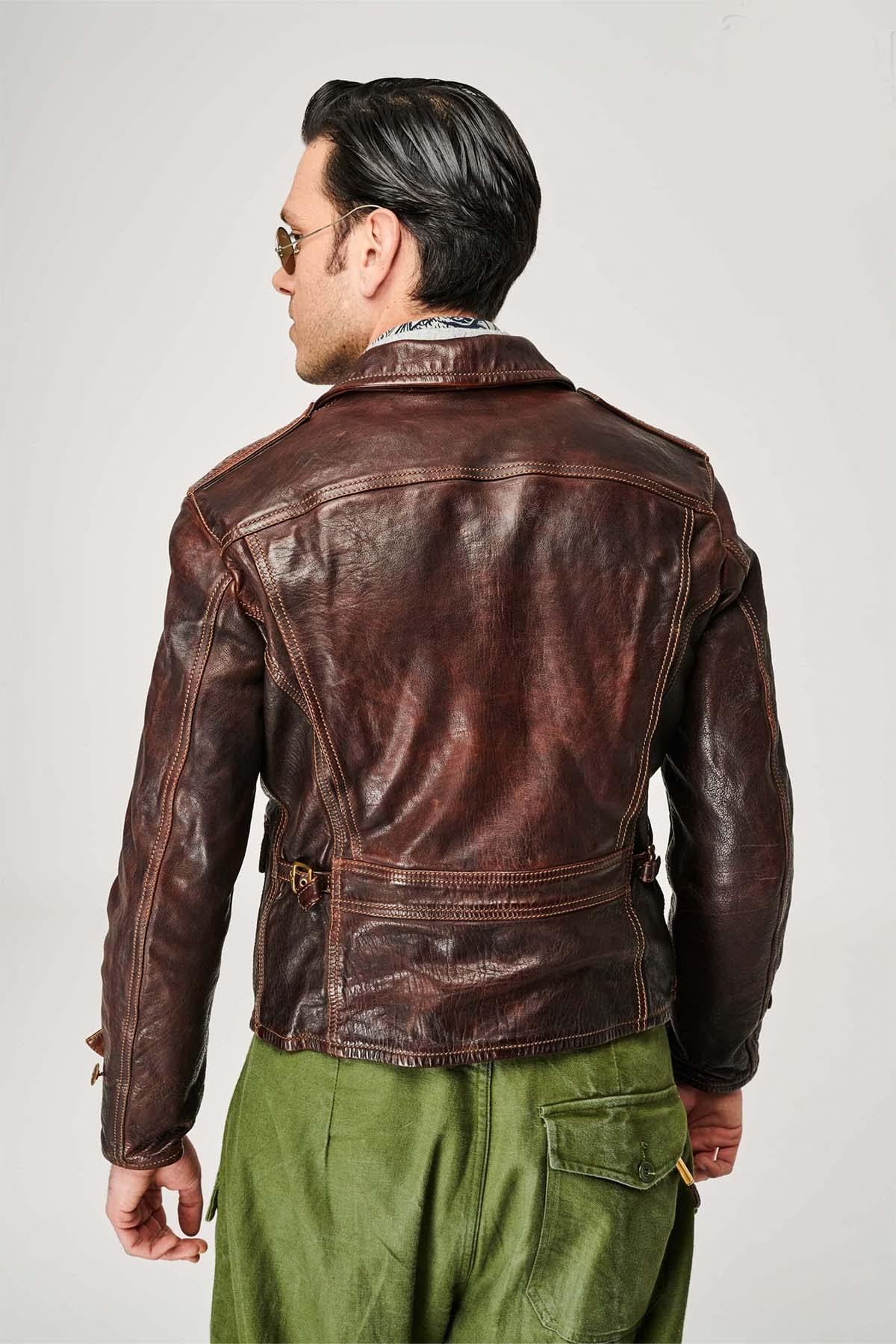 Vintage leather jacket made in Greece - Image n°2