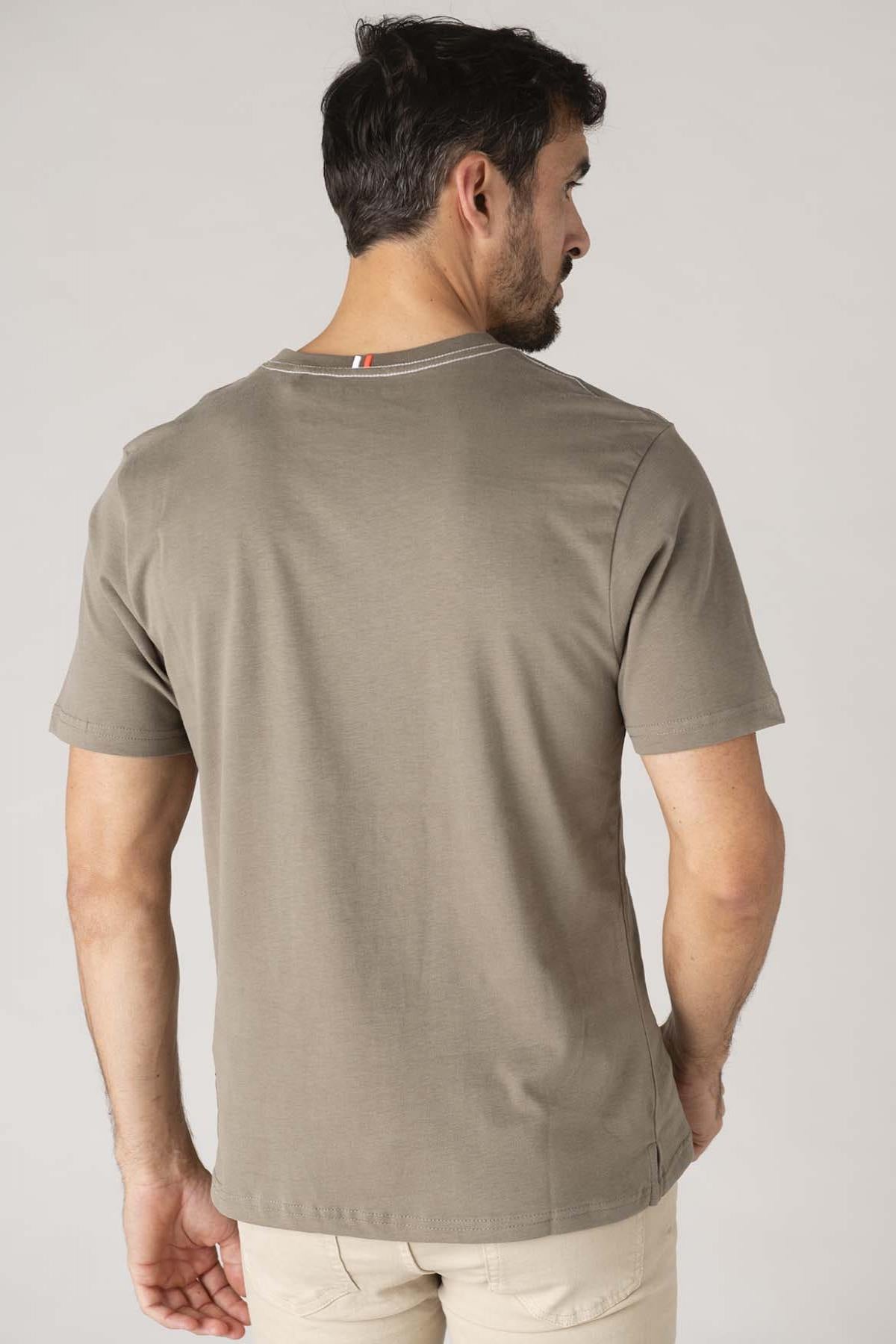 Khaki t-shirt with Steve McQueen motif - Image n°3