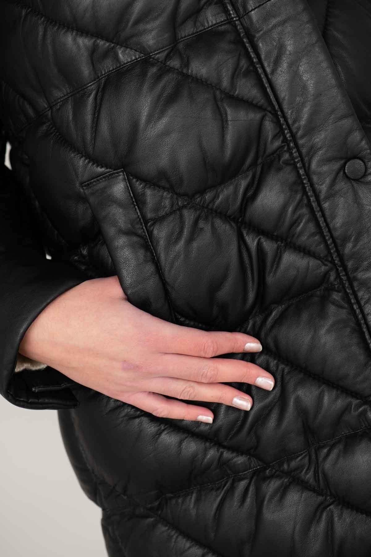 Long black leather down jacket for women - Image n°5