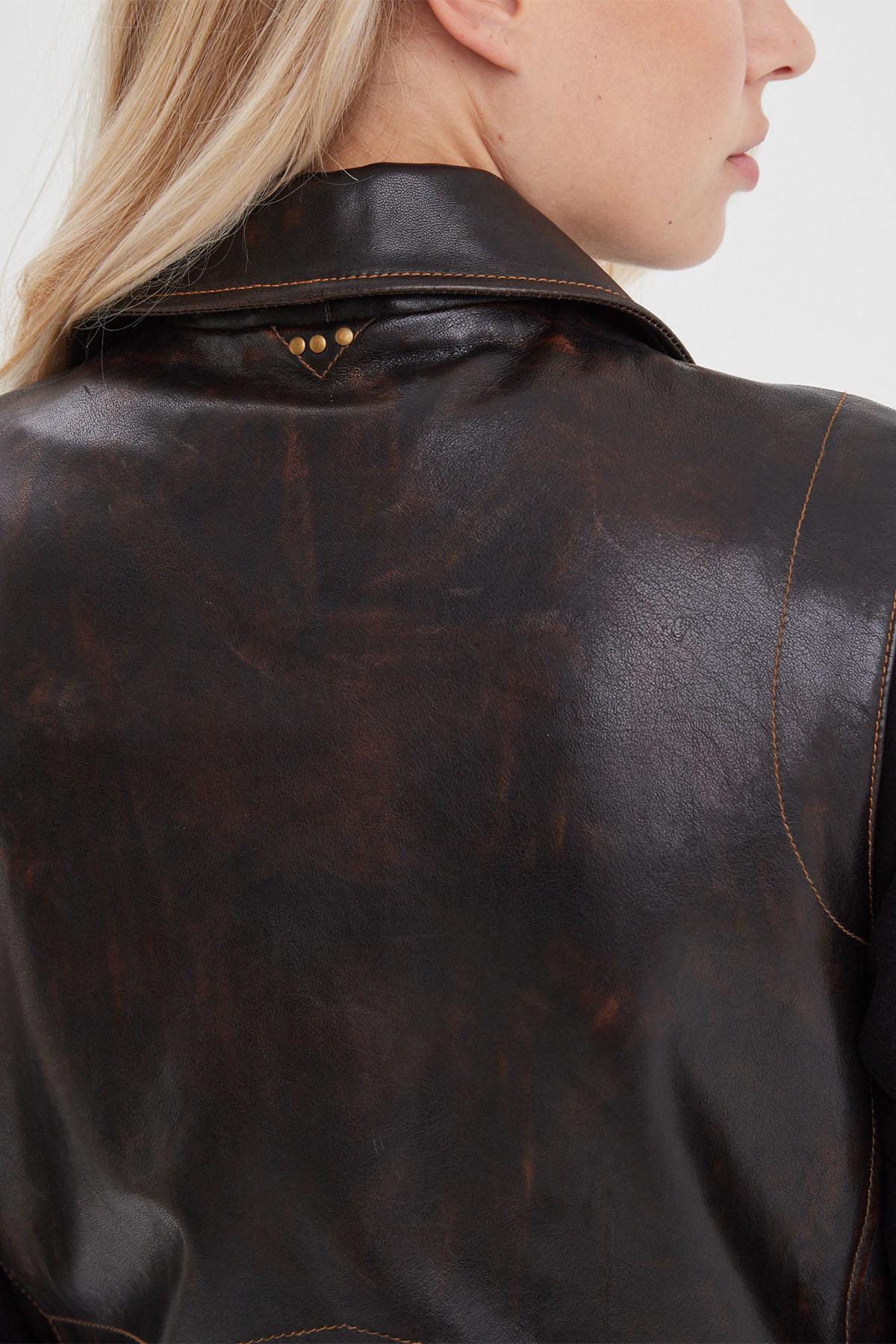 Sleeveless vegetable-tanned leather perfecto - Image n°6