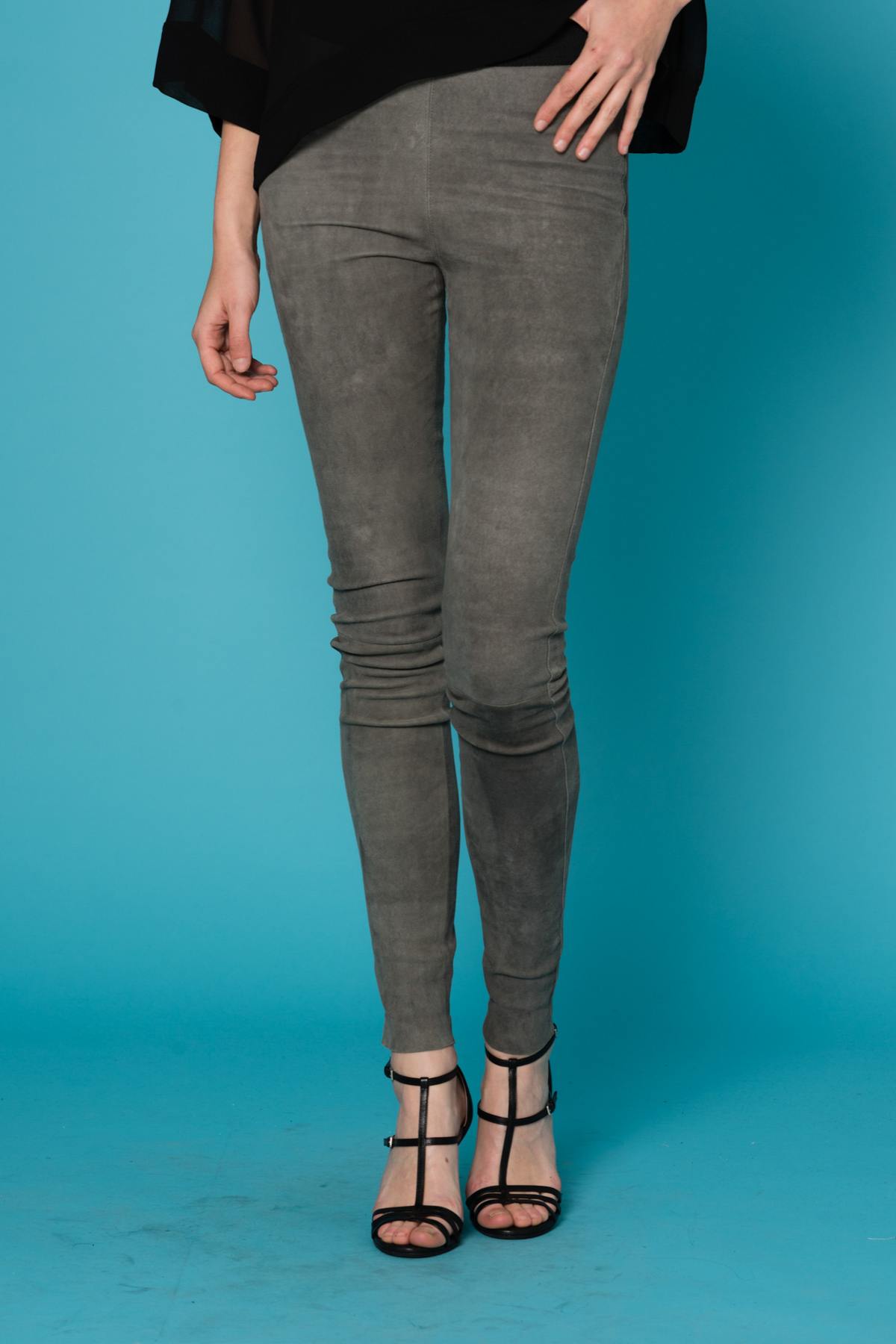 Oakwood leggings in dark gray leather - Image n°1